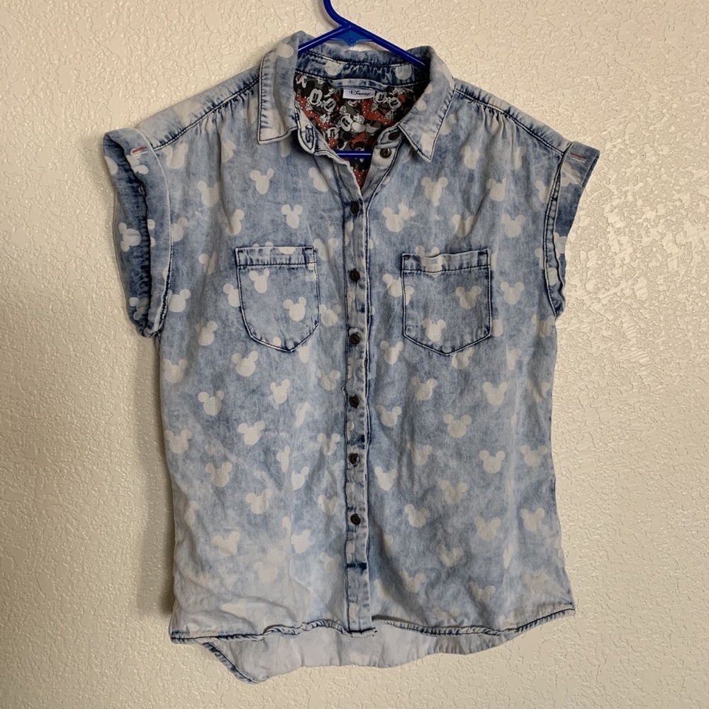 Disney Sleeveless Button Up